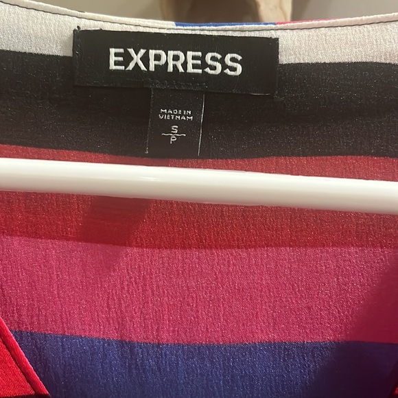 Express Blouse - Picture 3 of 5